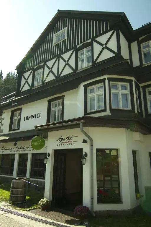 Photo 2 of Hotel Lomnice